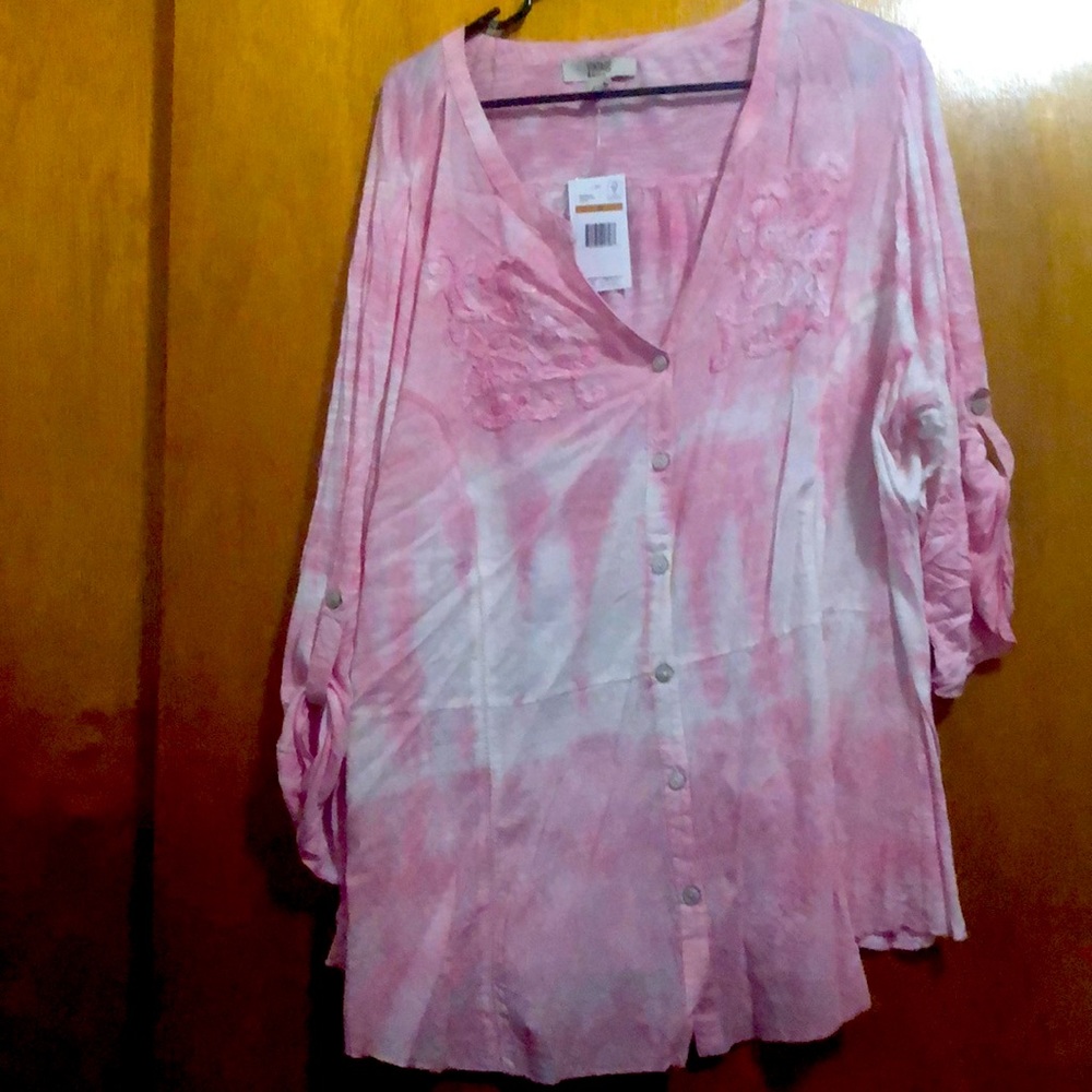 Tie dye pink! Brand new. No smoking. No pets home.
